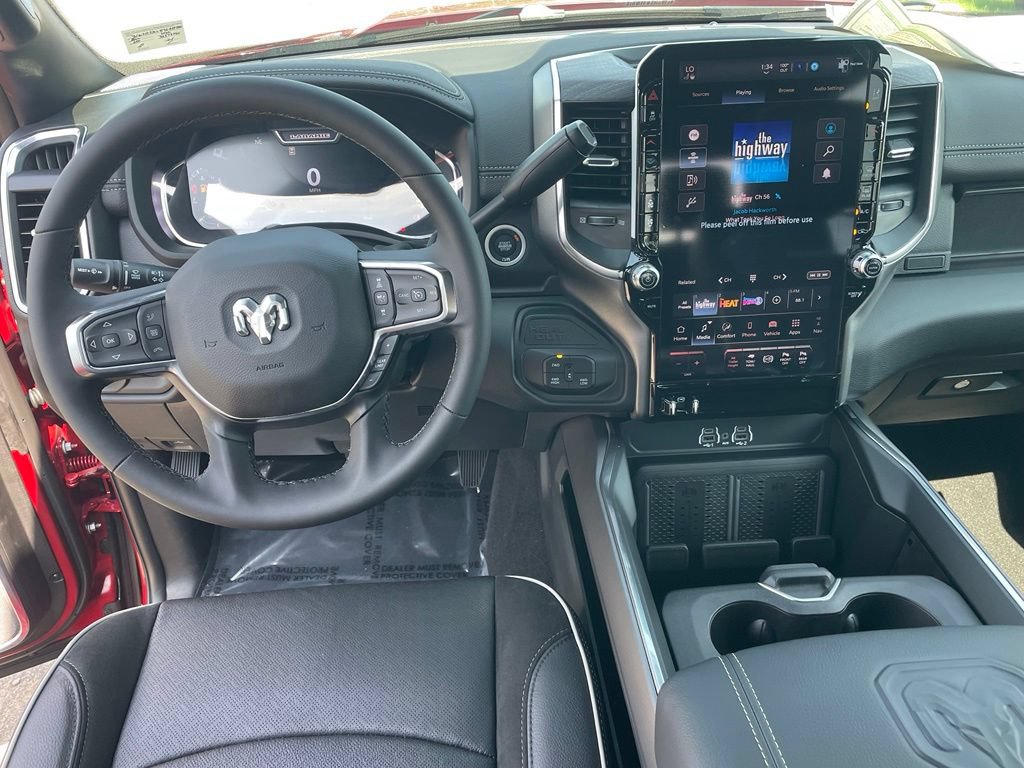New 2026 RAM 2500 Laramie AWD/4WD image 4