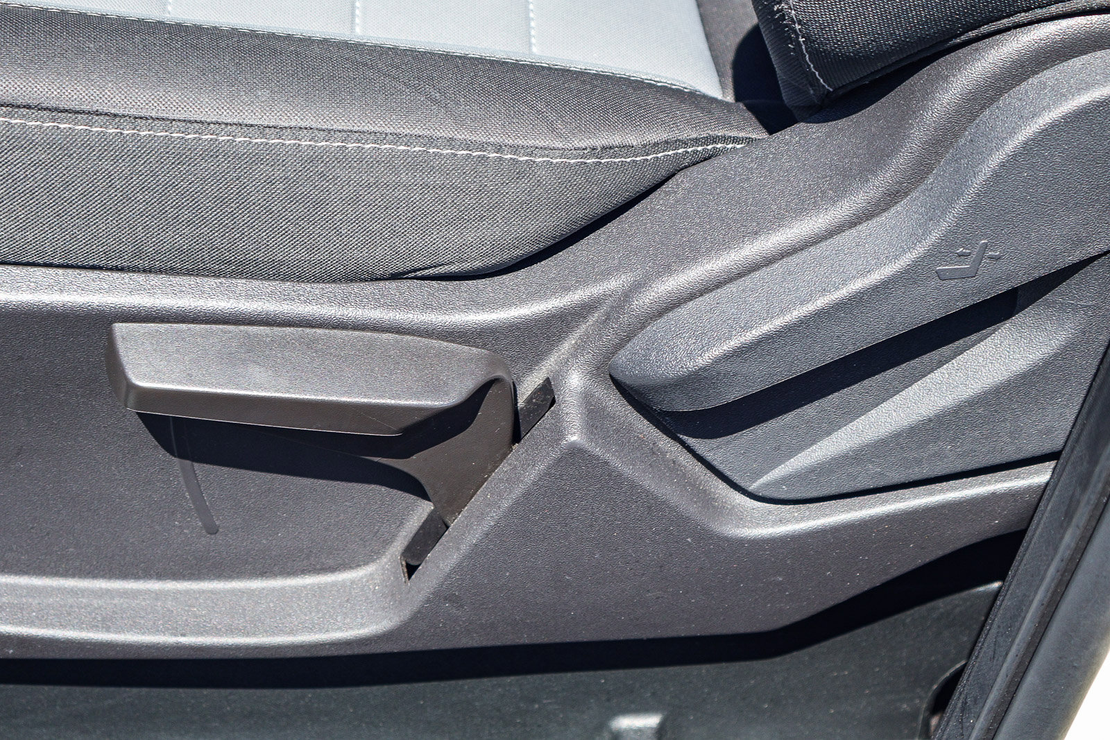 Used 2019 Ford Escape S image 10