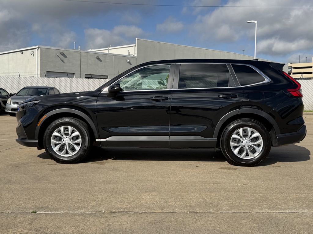 Used 2025 Honda CR-V LX image 6