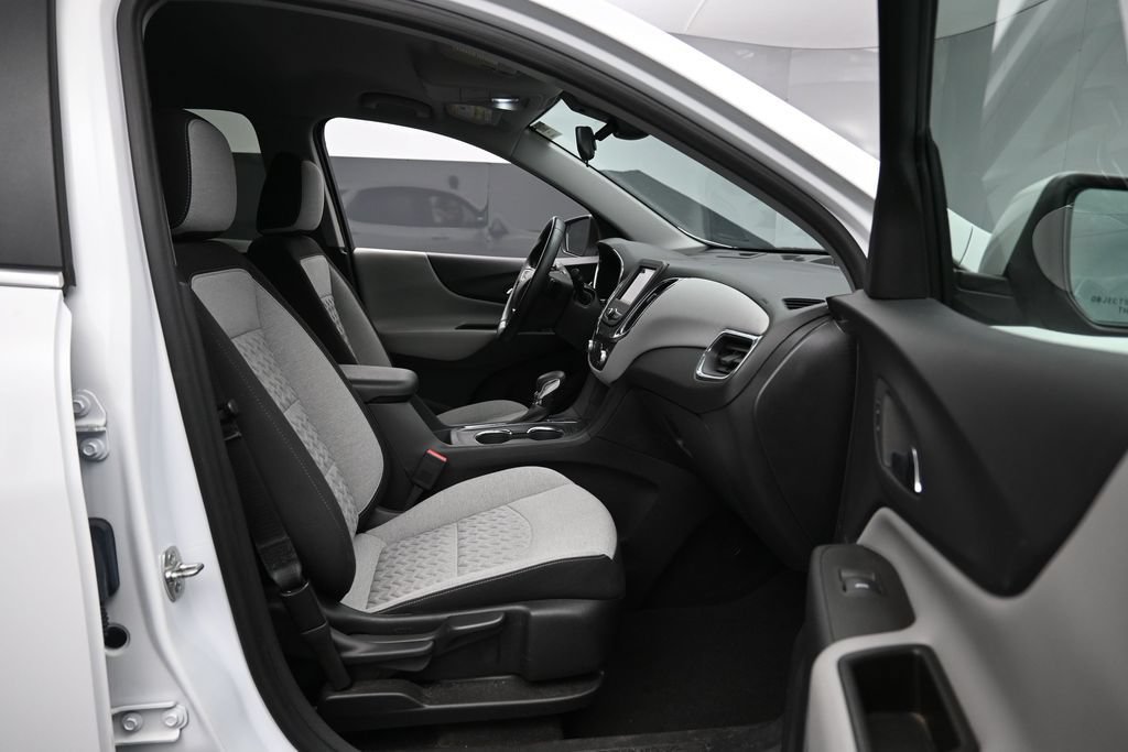 Used 2023 Chevrolet Equinox LT w/ Driver Convenience Package AWD/4WD image 26