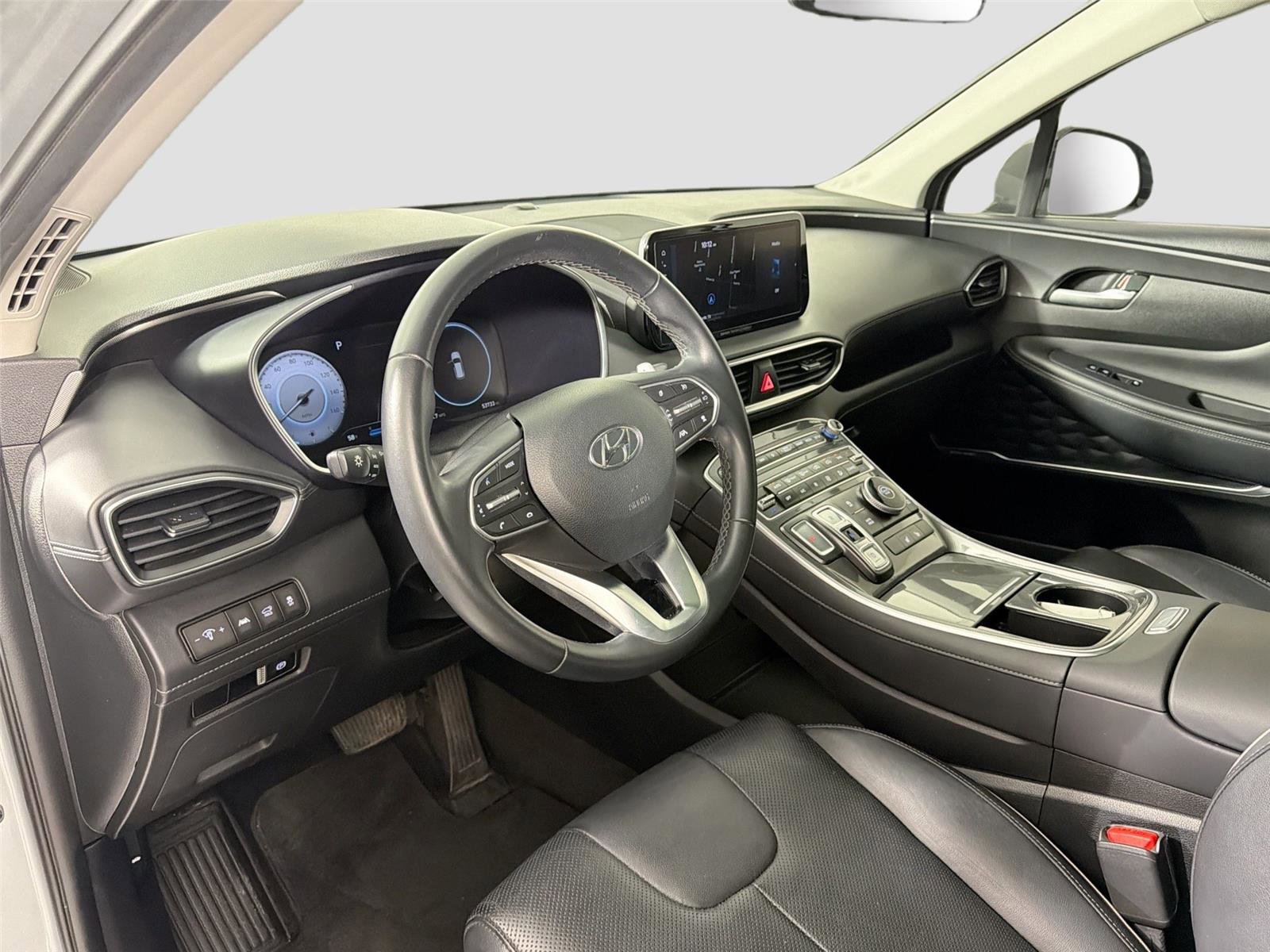 Used 2022 Hyundai Santa Fe SEL w/ Convenience + Premium Package FWD image 9