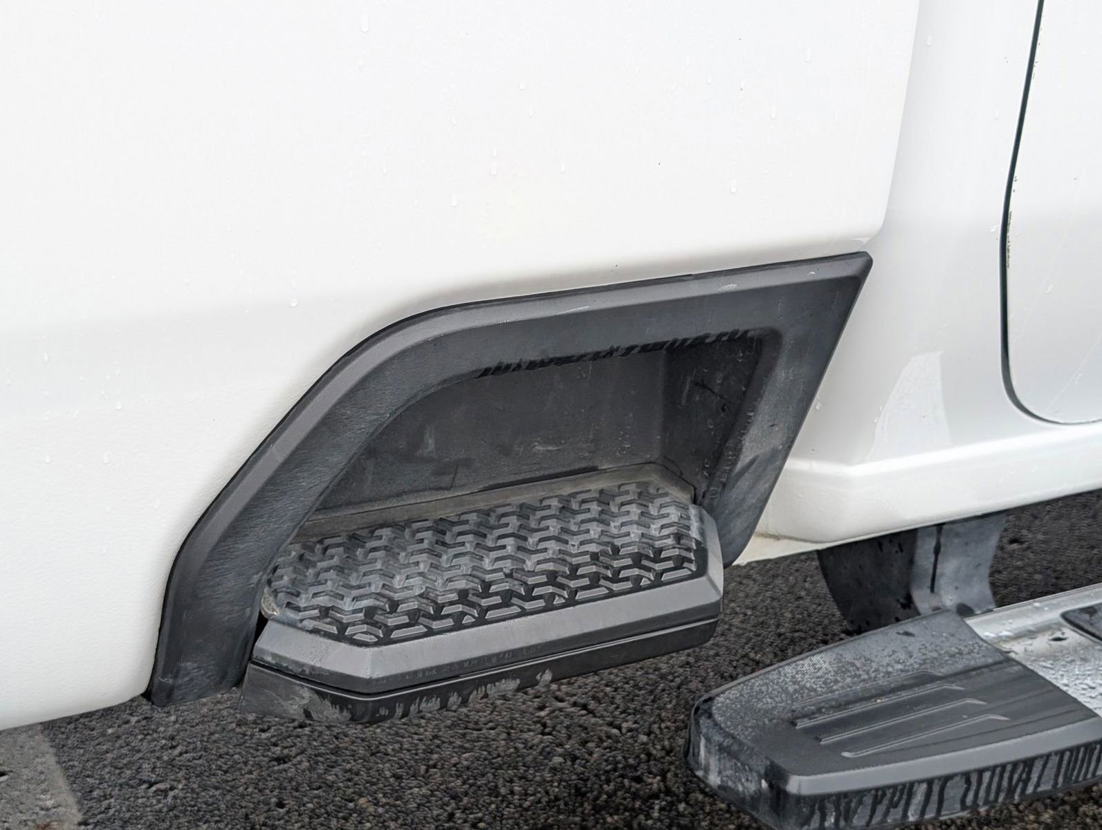 Used 2024 Chevrolet Silverado 2500 LT image 32