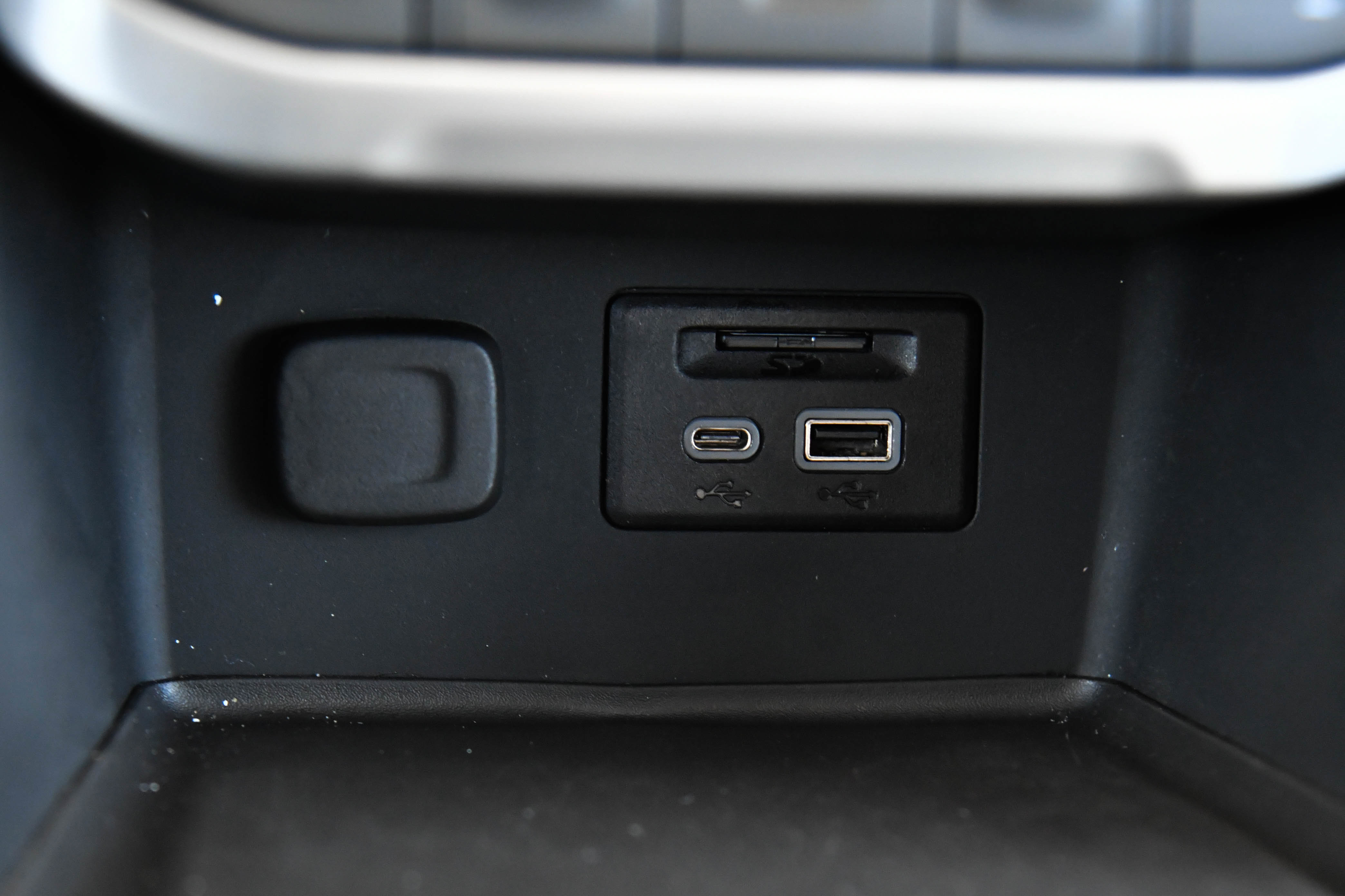 Used 2023 GMC Acadia SLT image 26