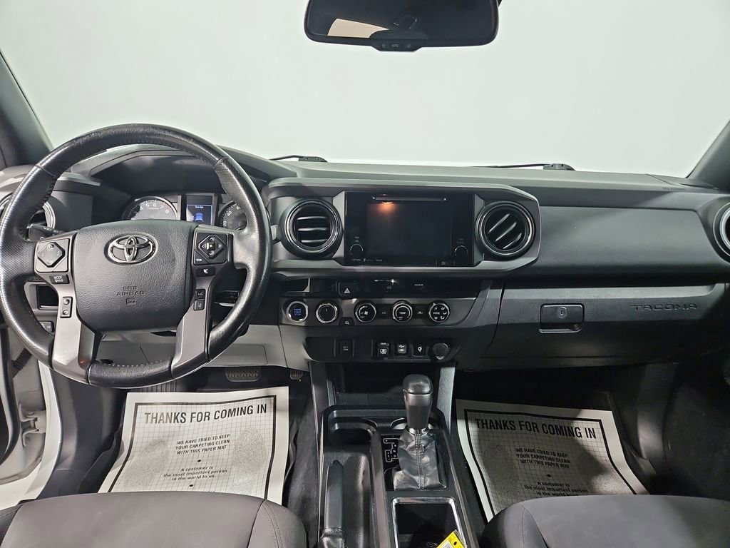 Used 2018 Toyota Tacoma TRD Off-Road image 12