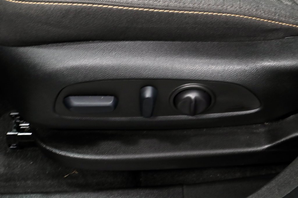 Used 2022 Chevrolet Equinox LT image 24