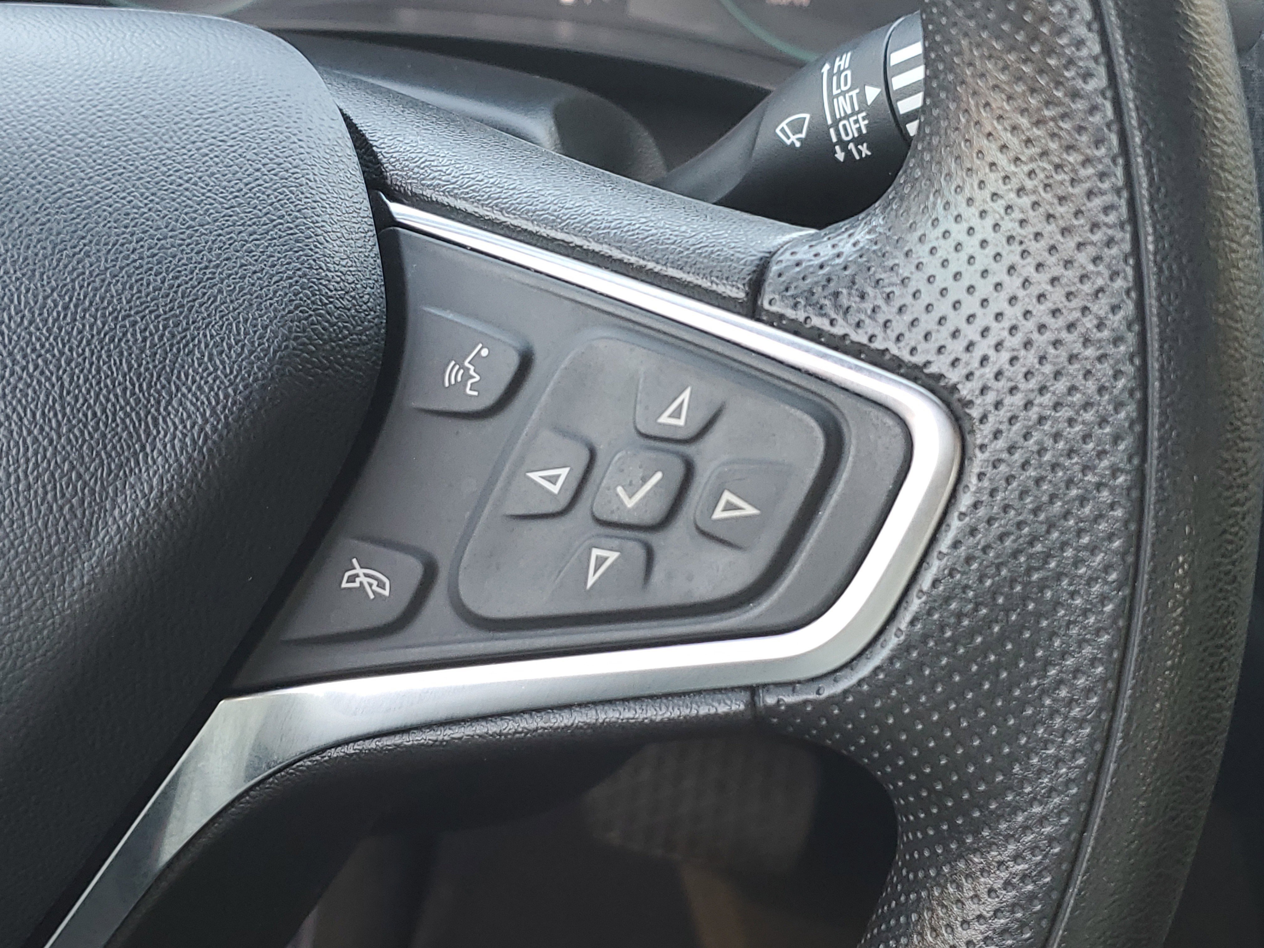 Used 2024 Chevrolet Malibu LT image 28