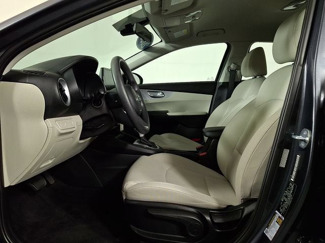 Used 2023 Kia Forte LXS w/ LXS Technology Package FWD image 15