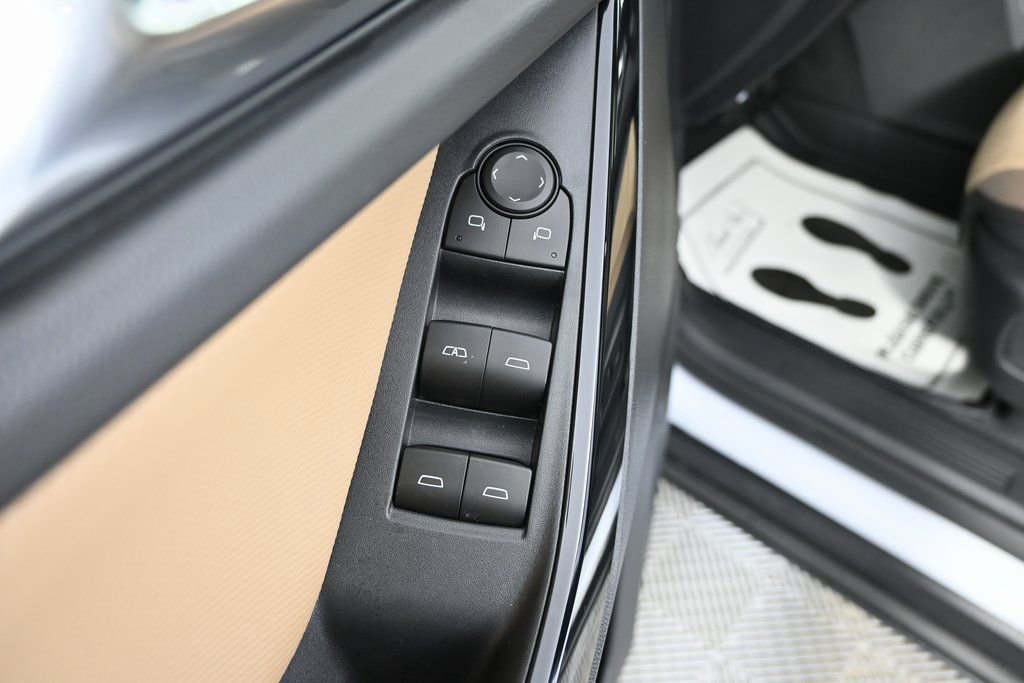 New 2026 Chevrolet Equinox ACTIV w/ Convenience Package III image 20