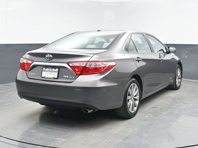 Used 2017 Toyota Camry XLE w/ Moonroof Package image 14