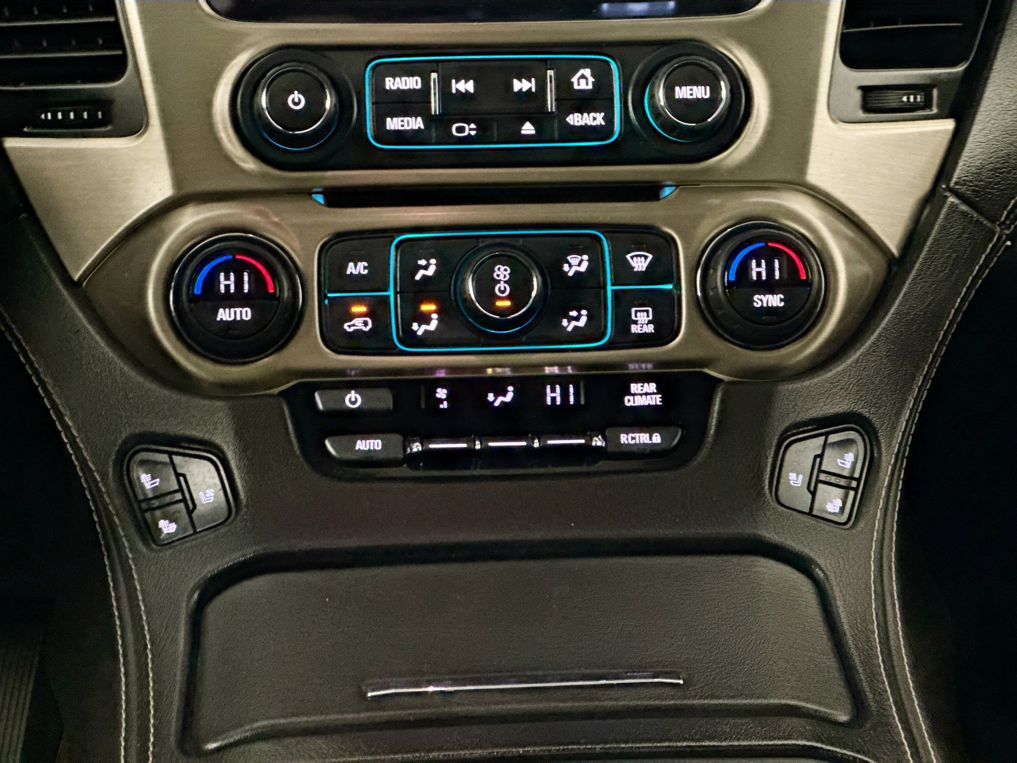 Used 2017 GMC Yukon Denali w/ Open Road Package image 27