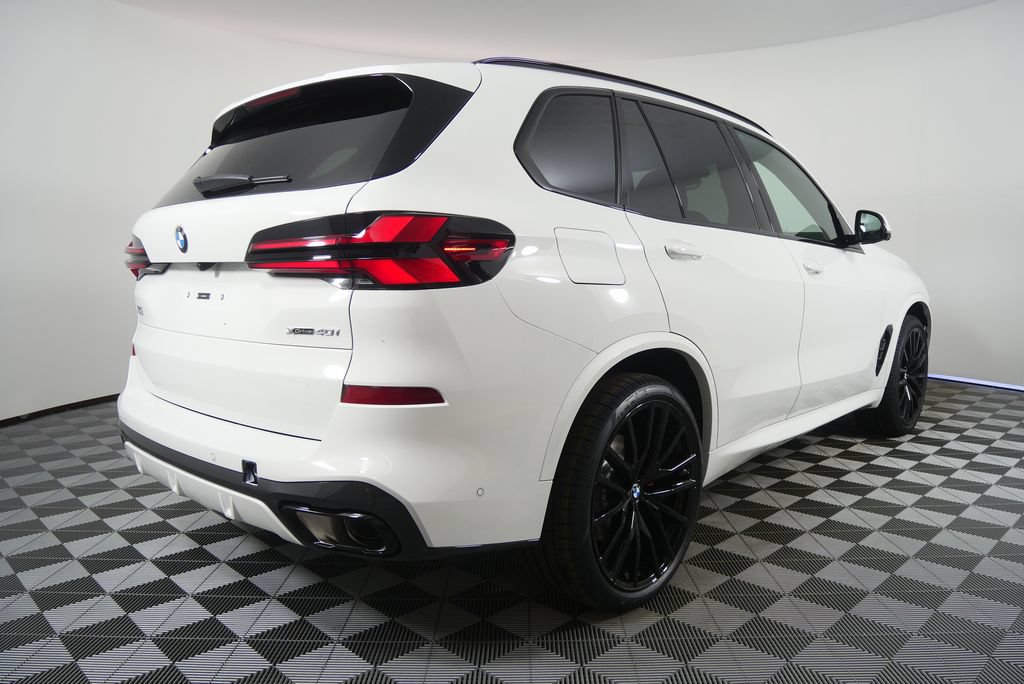 Used 2026 BMW X5 xDrive40i w/ M Sport Package AWD/4WD image 6