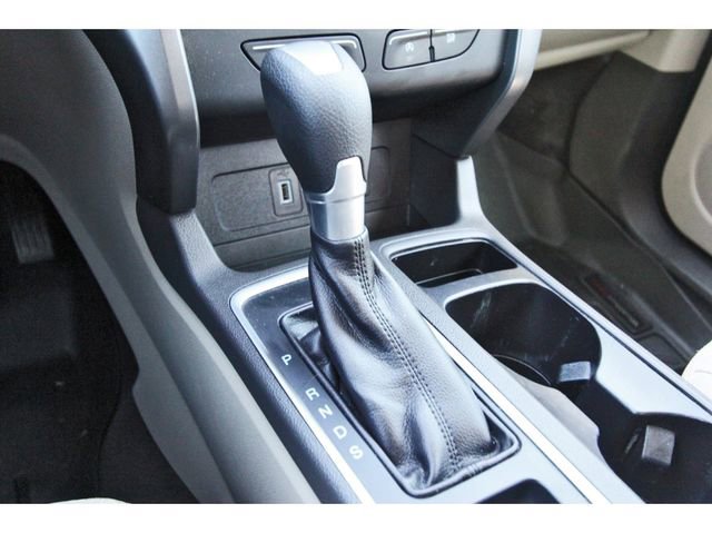 Used 2017 Ford Escape SE FWD image 26