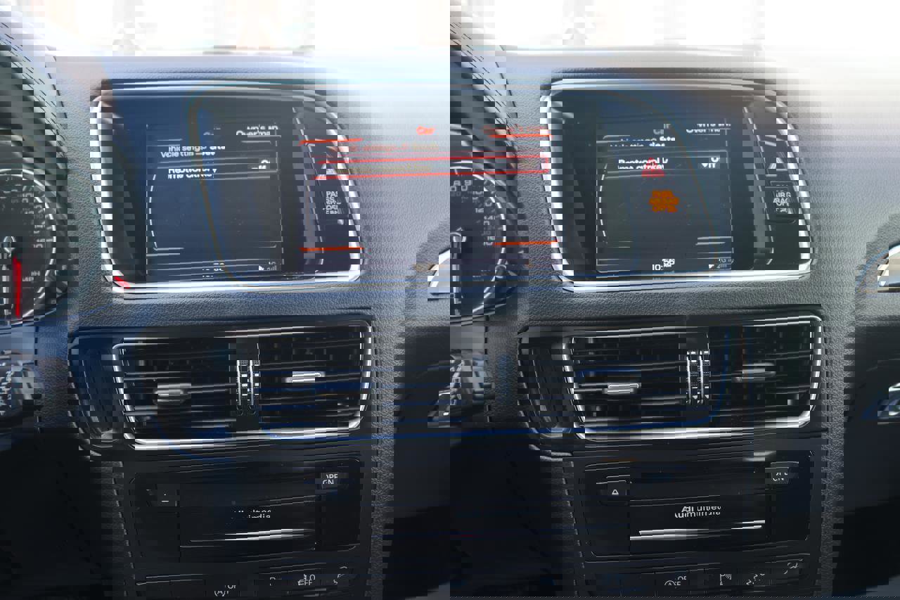 Used 2017 Audi Q5 3.0T Premium Plus w/ Technology Package image 29