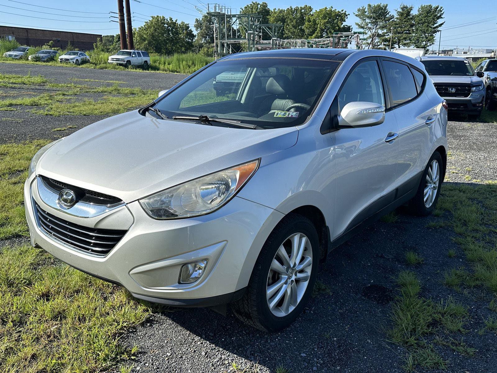 Used 2013 Hyundai Tucson Limited w/ Premium Pkg AWD/4WD image 4