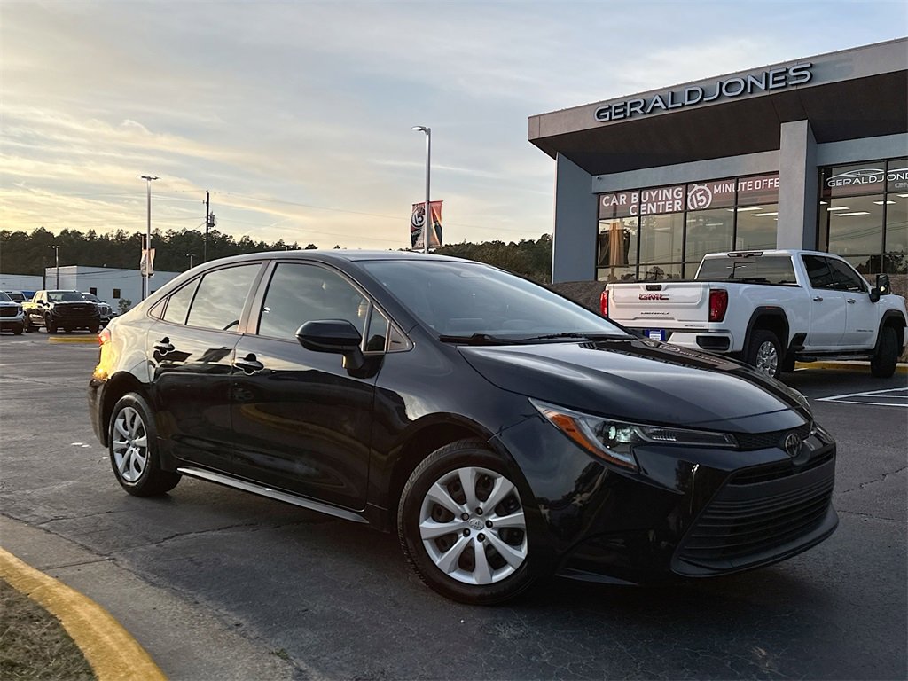 Used 2023 Toyota Corolla LE