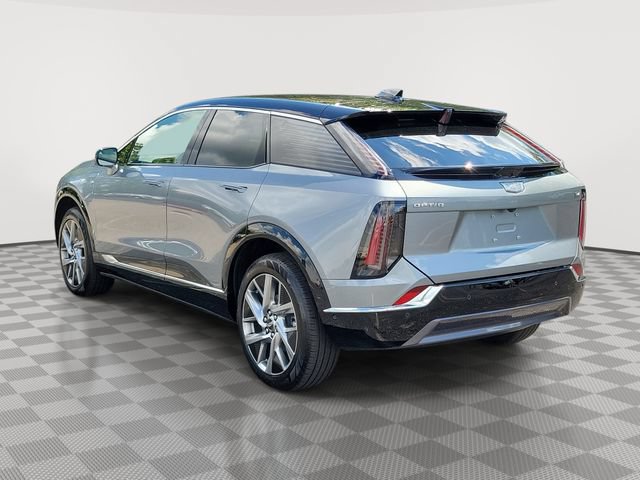 New 2027 Cadillac Optiq Luxury w/ LPO, Floor Liner Package AWD/4WD image 6