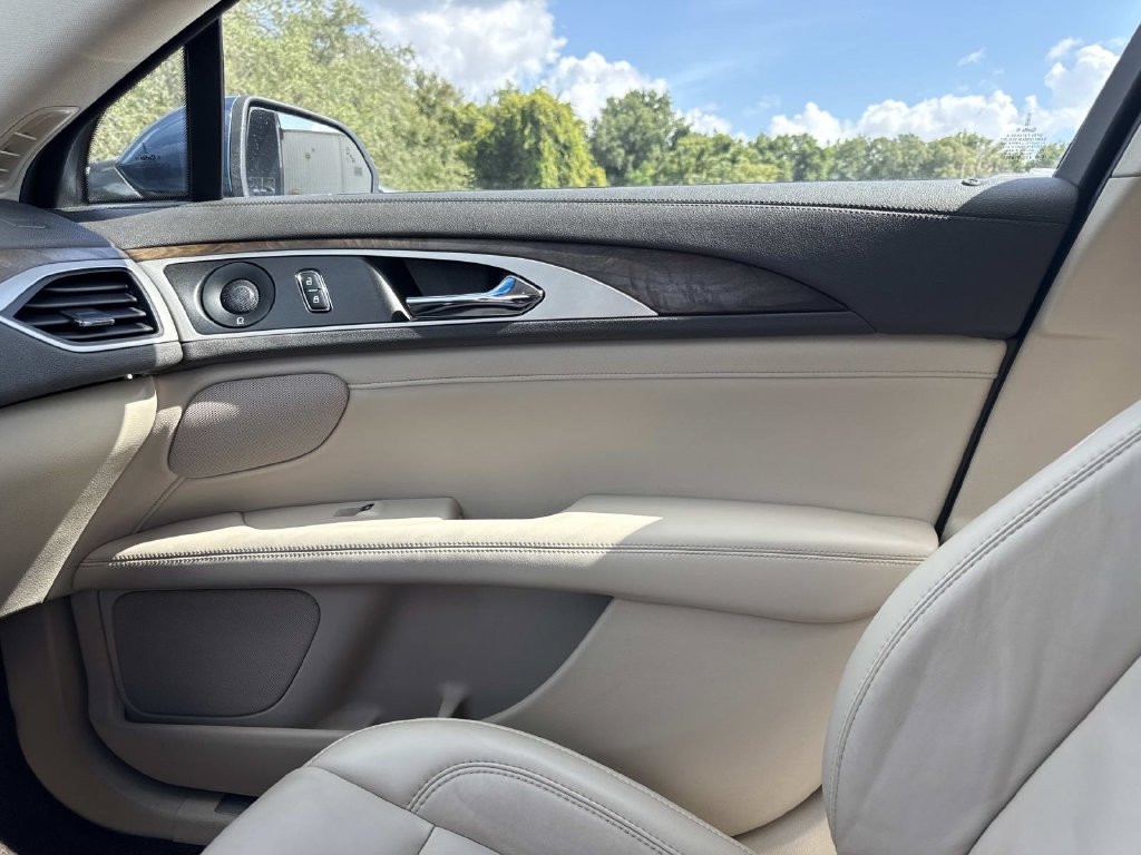 Certified 2019 Lincoln MKZ Reserve w/ Reserve Plus Package AWD/4WD image 22