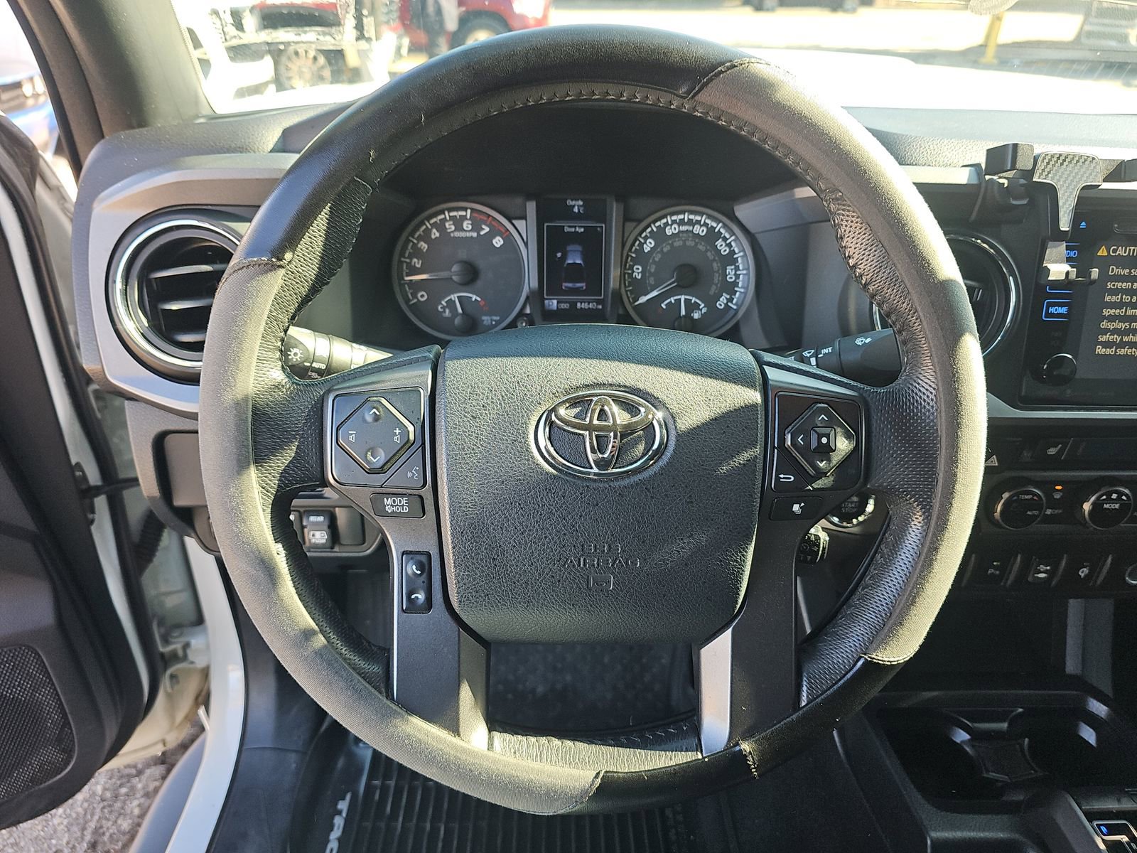 Used 2017 Toyota Tacoma TRD Sport image 16