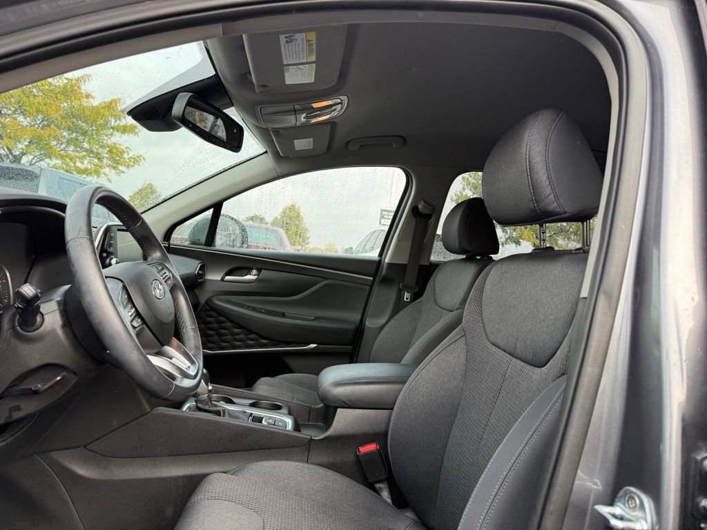 Used 2019 Hyundai Santa Fe SEL image 6