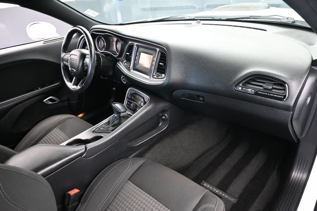 Used 2015 Dodge Challenger R/T w/ Quick Order Package 28B R/T RWD image 22