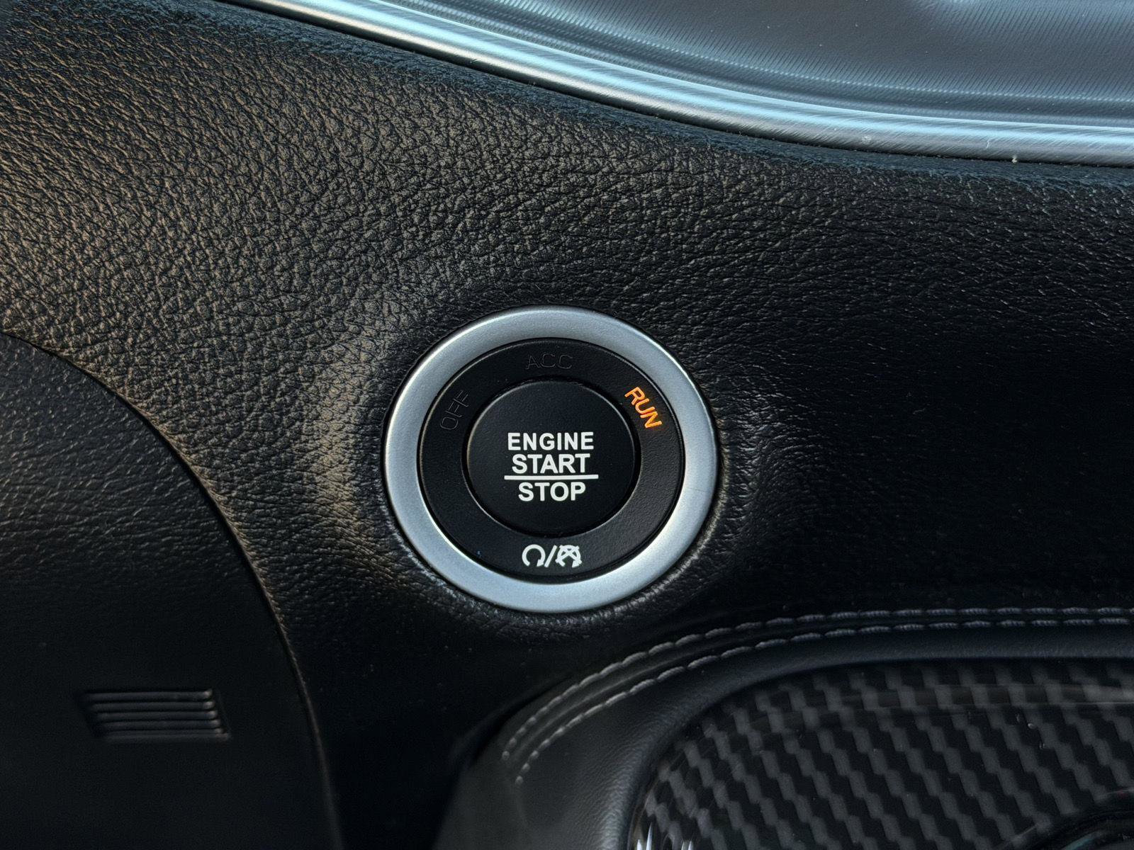 Used 2021 Dodge Challenger R/T Scat Pack RWD image 17