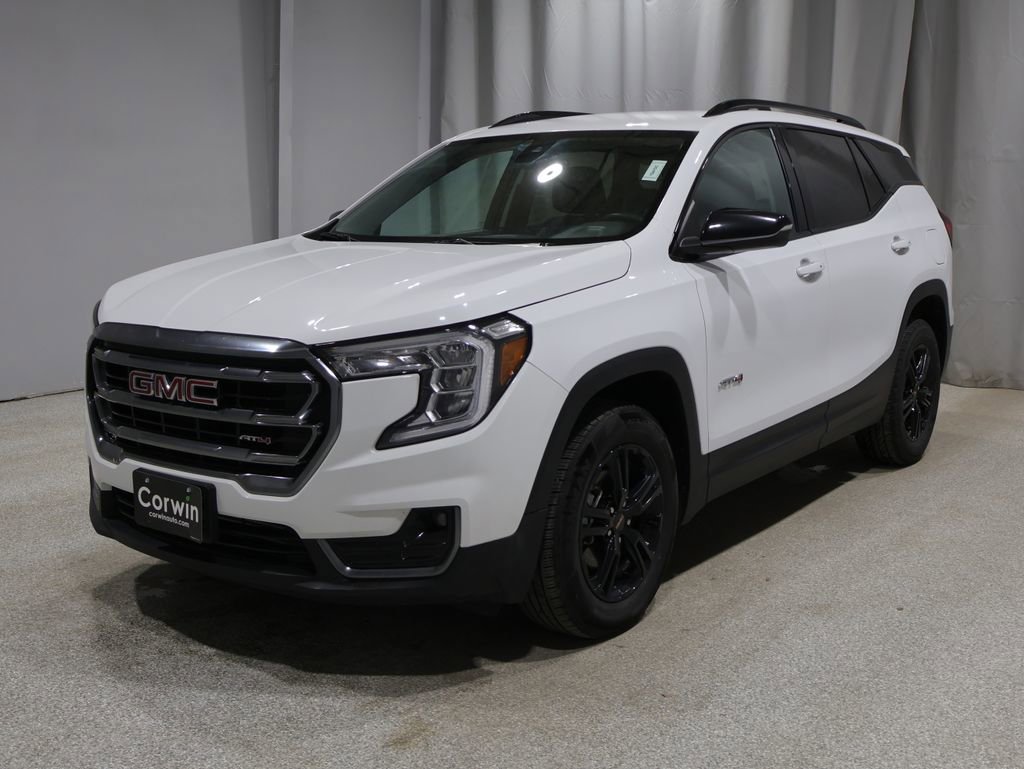 Used 2024 GMC Terrain AT4 image 6