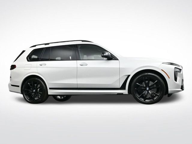 New 2026 BMW X7 M60i image 30