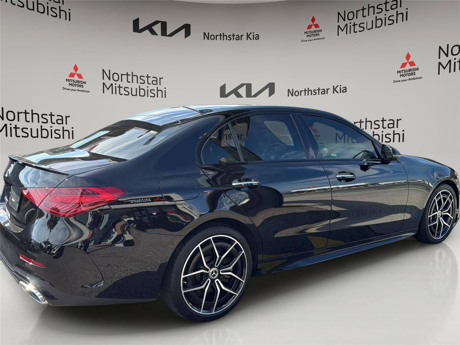 Used 2023 Mercedes-Benz C 300 Sedan image 8