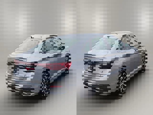 Used 2025 Volkswagen Jetta SE image 5