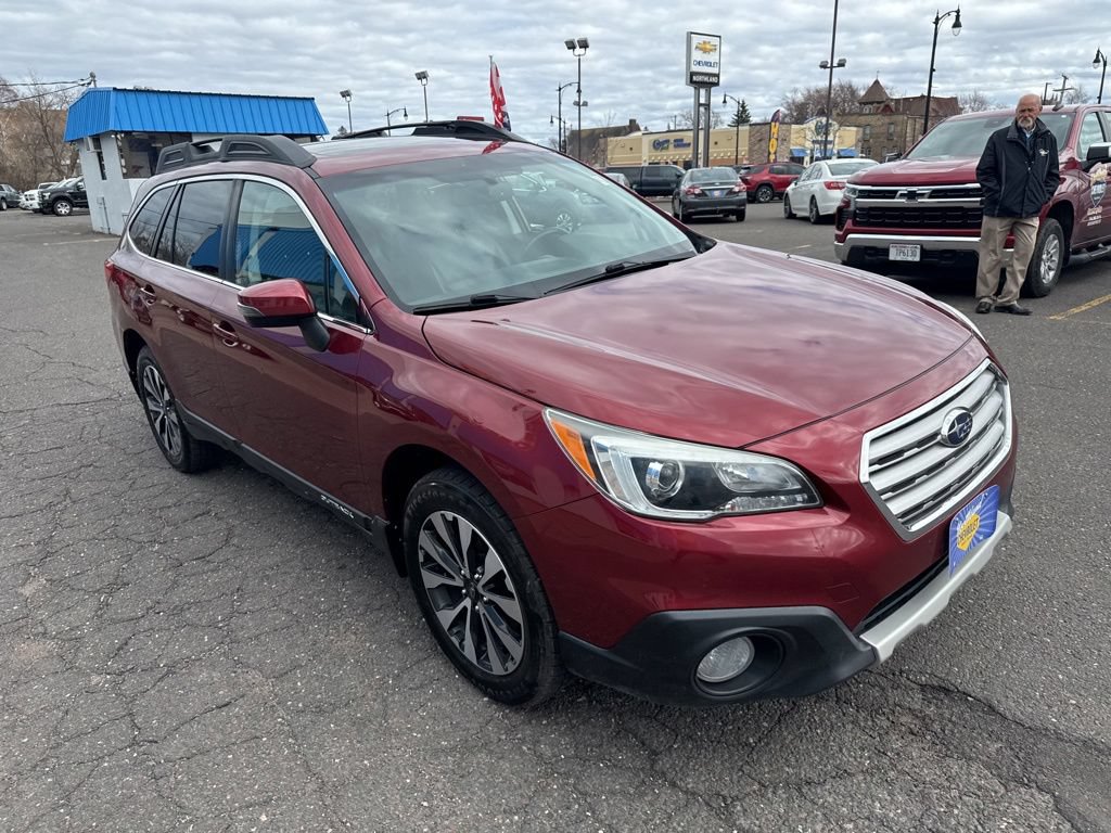 Used 2017 Subaru Outback 2.5i Limited AWD/4WD image 4