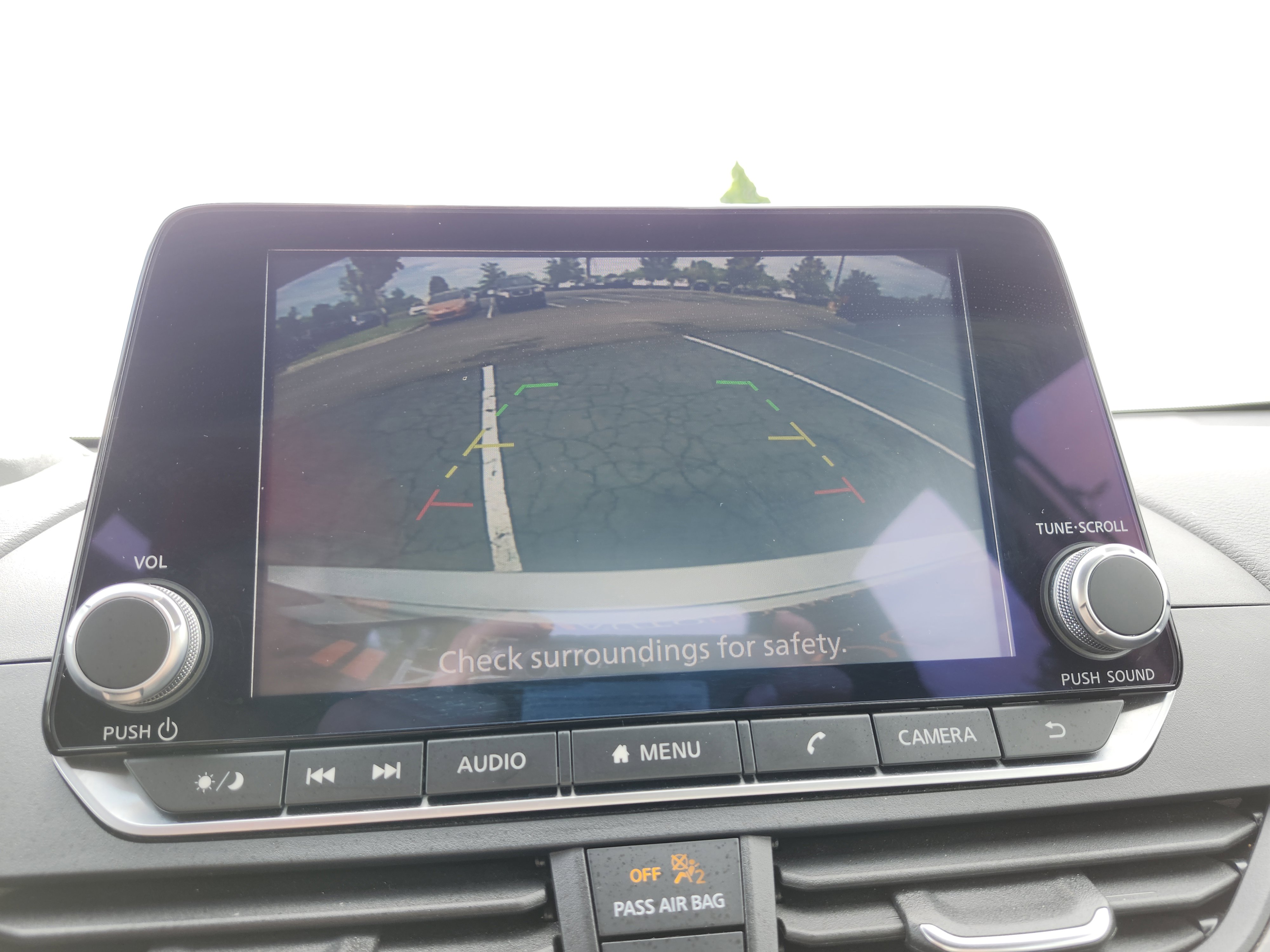 Used 2024 Nissan Altima 2.5 SV FWD image 2