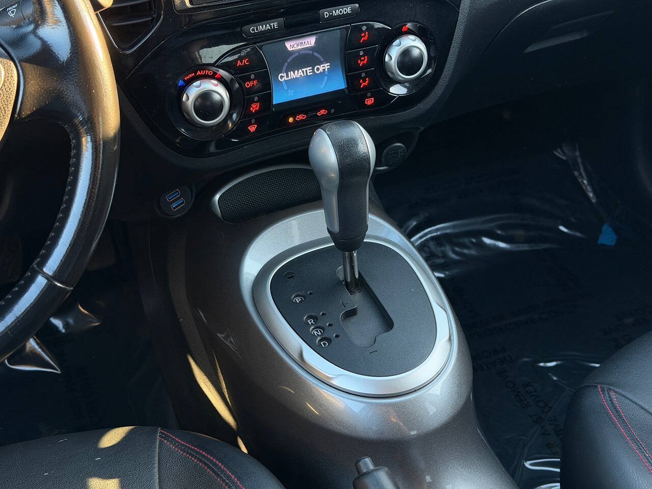 Used 2015 Nissan Juke SL AWD/4WD image 25