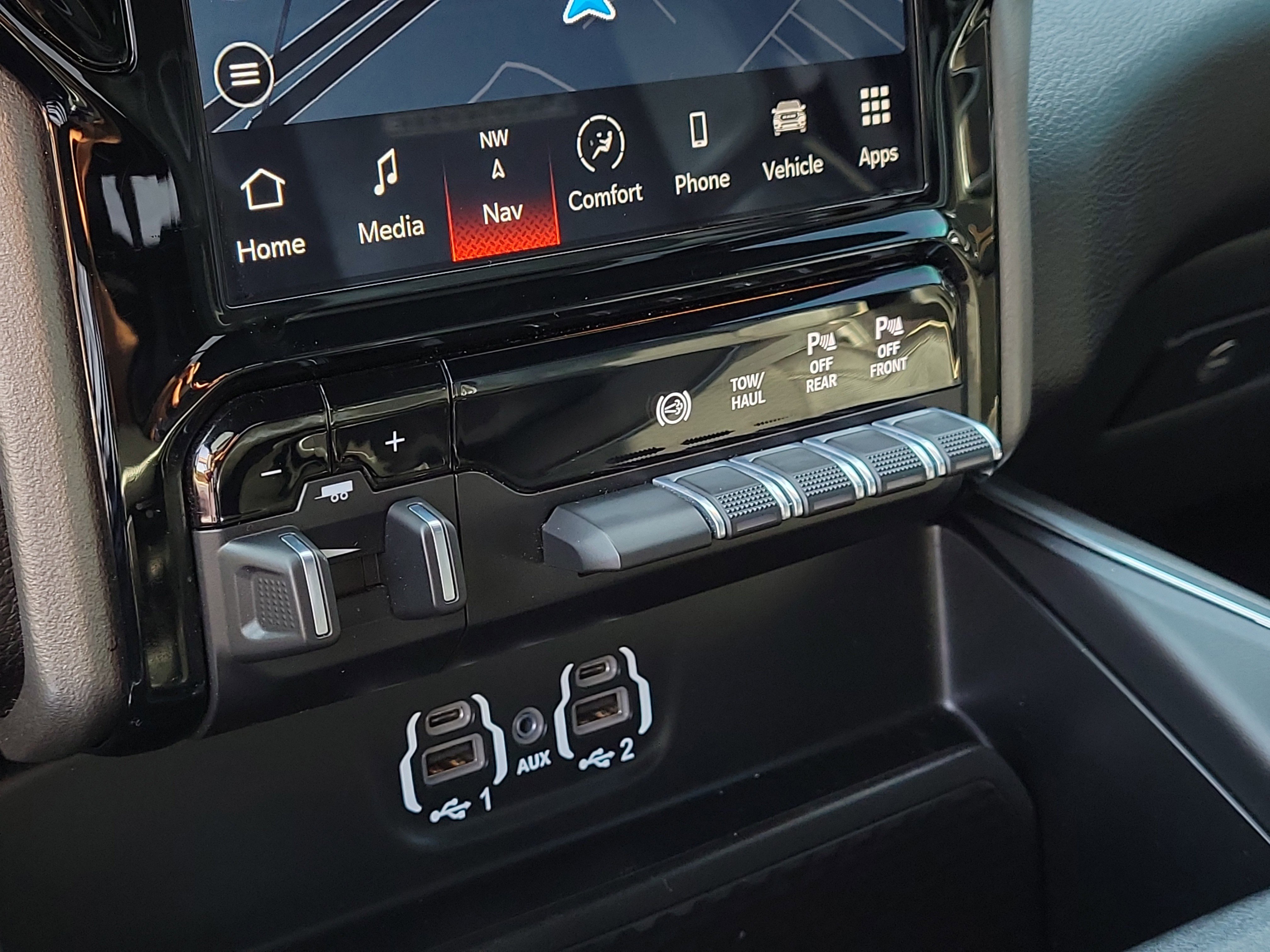 Used 2022 RAM 3500 Laramie w/ Night Edition image 24