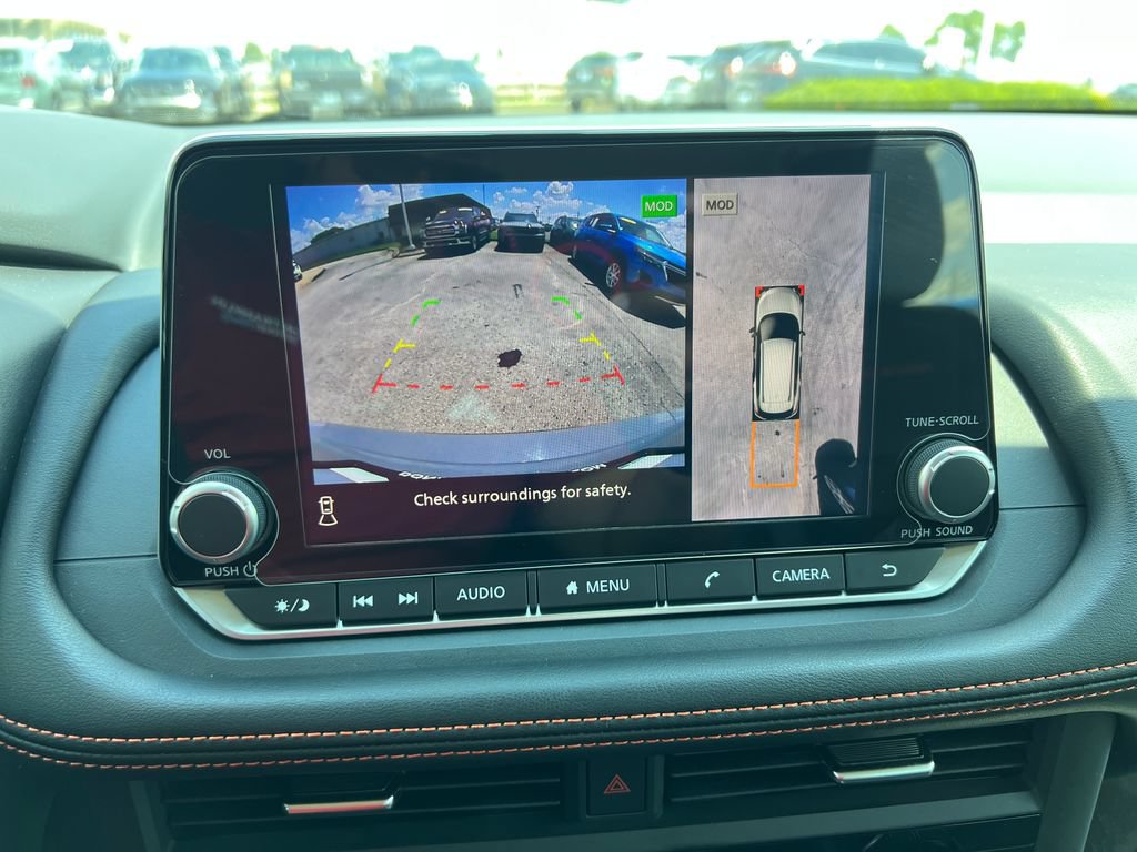 Used 2025 Nissan Rogue SV AWD/4WD image 23