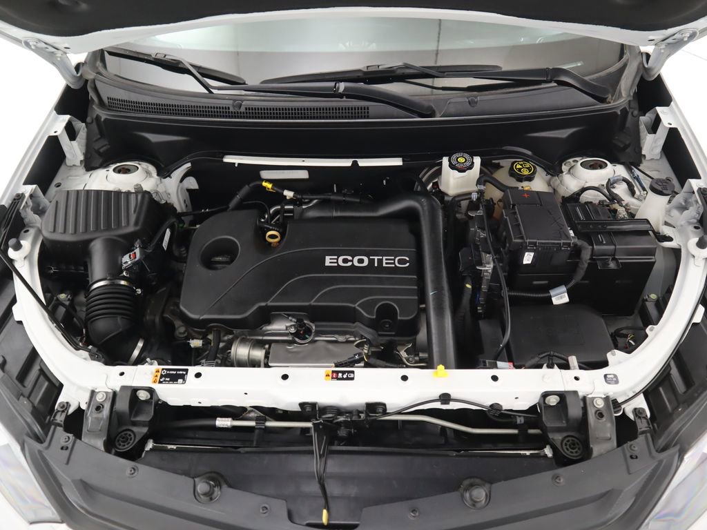 Used 2021 Chevrolet Equinox LS w/ LS Convenience Package image 27