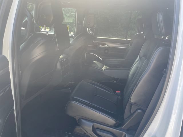 Certified 2023 Jeep Wagoneer Series II AWD/4WD image 20