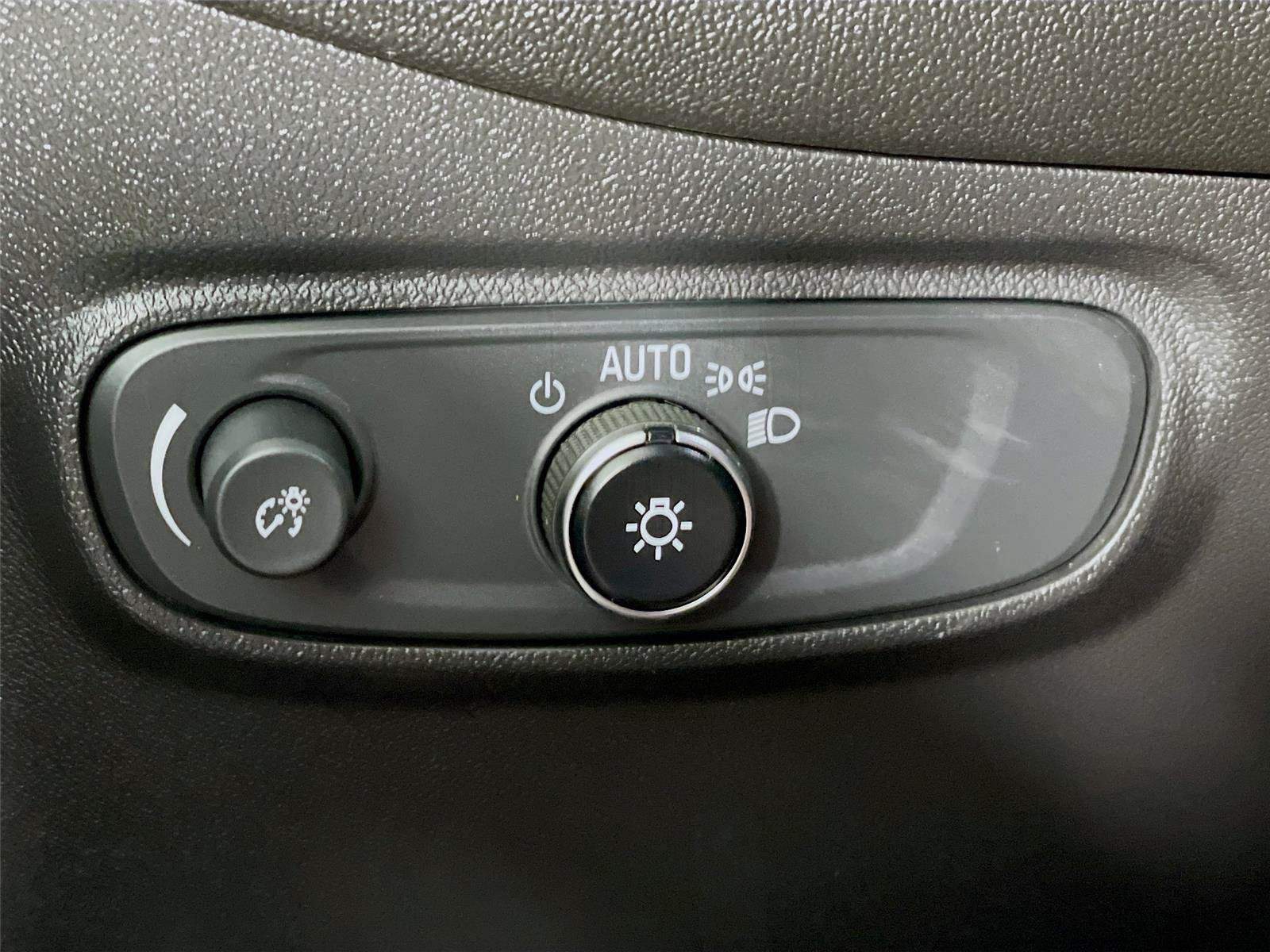 Used 2022 Chevrolet Equinox LT AWD/4WD image 13