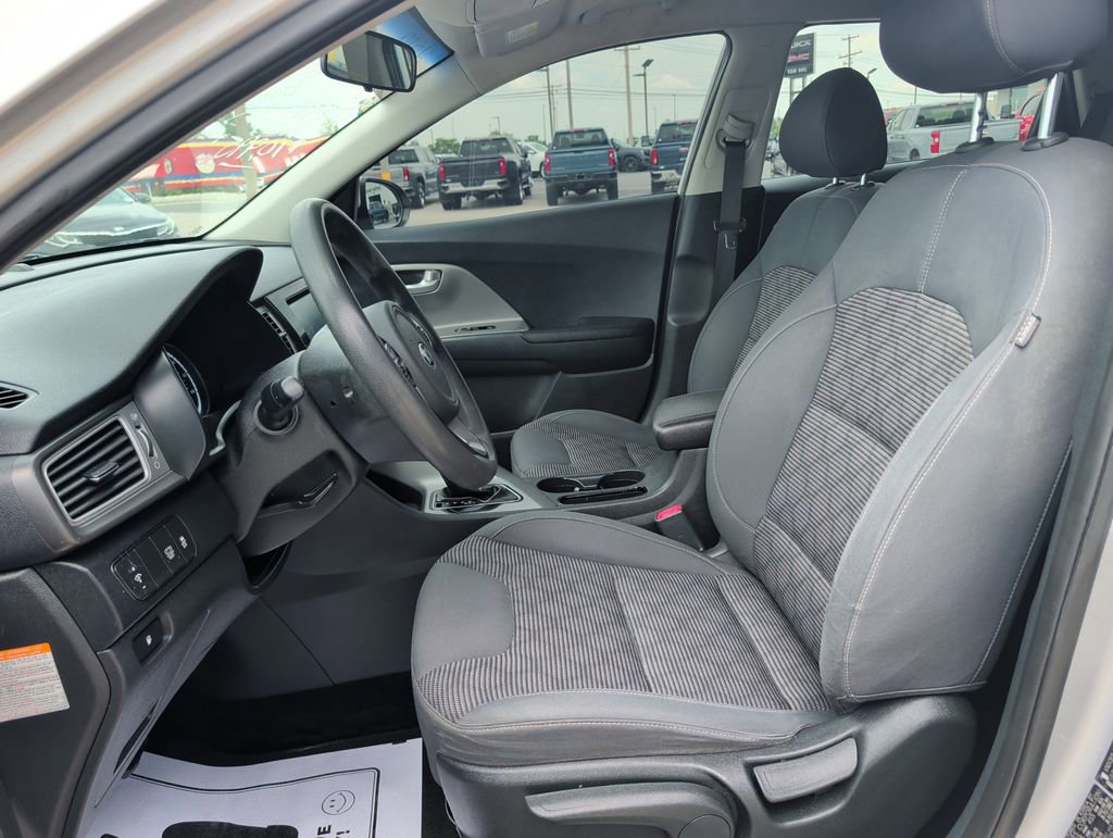 Used 2019 Kia Niro LX FWD image 8