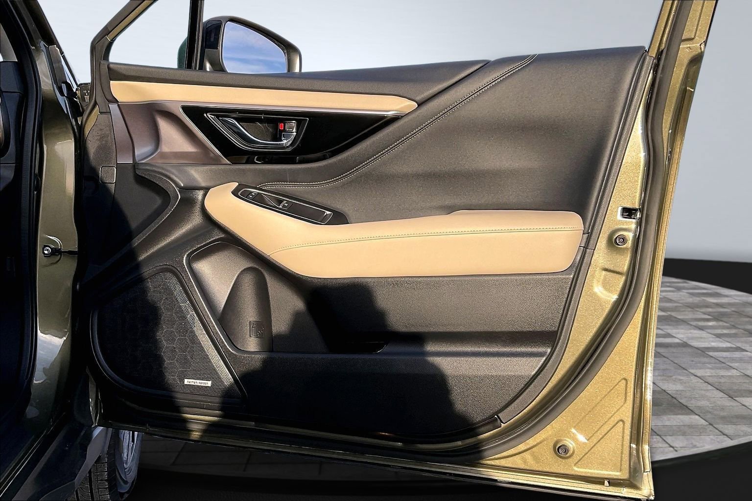 Certified 2025 Subaru Outback Limited image 18