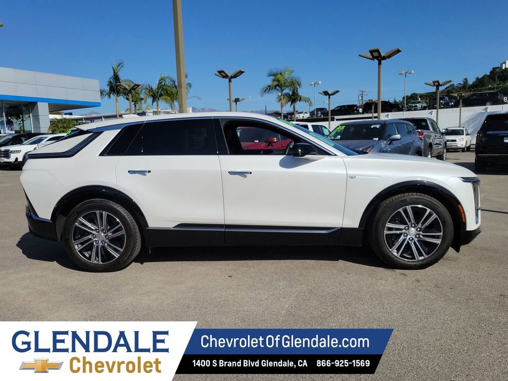 Certified 2024 Cadillac Lyriq Luxury image 11