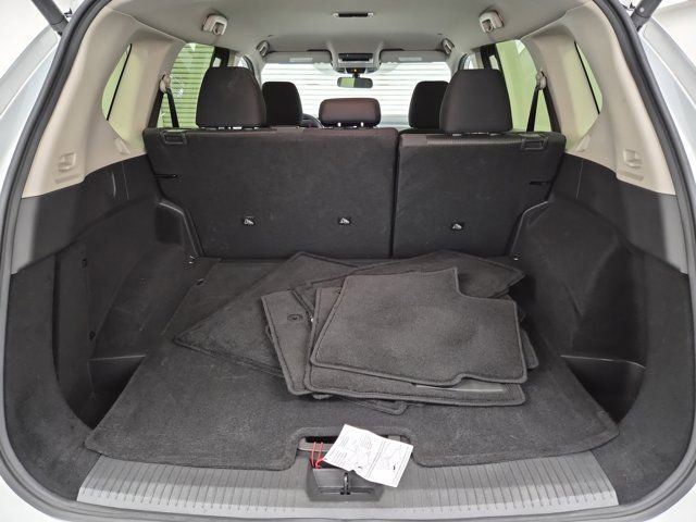 Used 2024 Nissan Rogue SV image 8