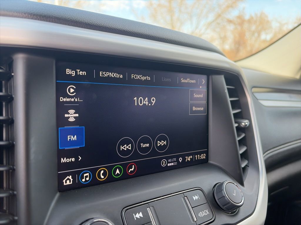 Used 2023 GMC Acadia SLT w/ LPO, Floor Liner Package image 15