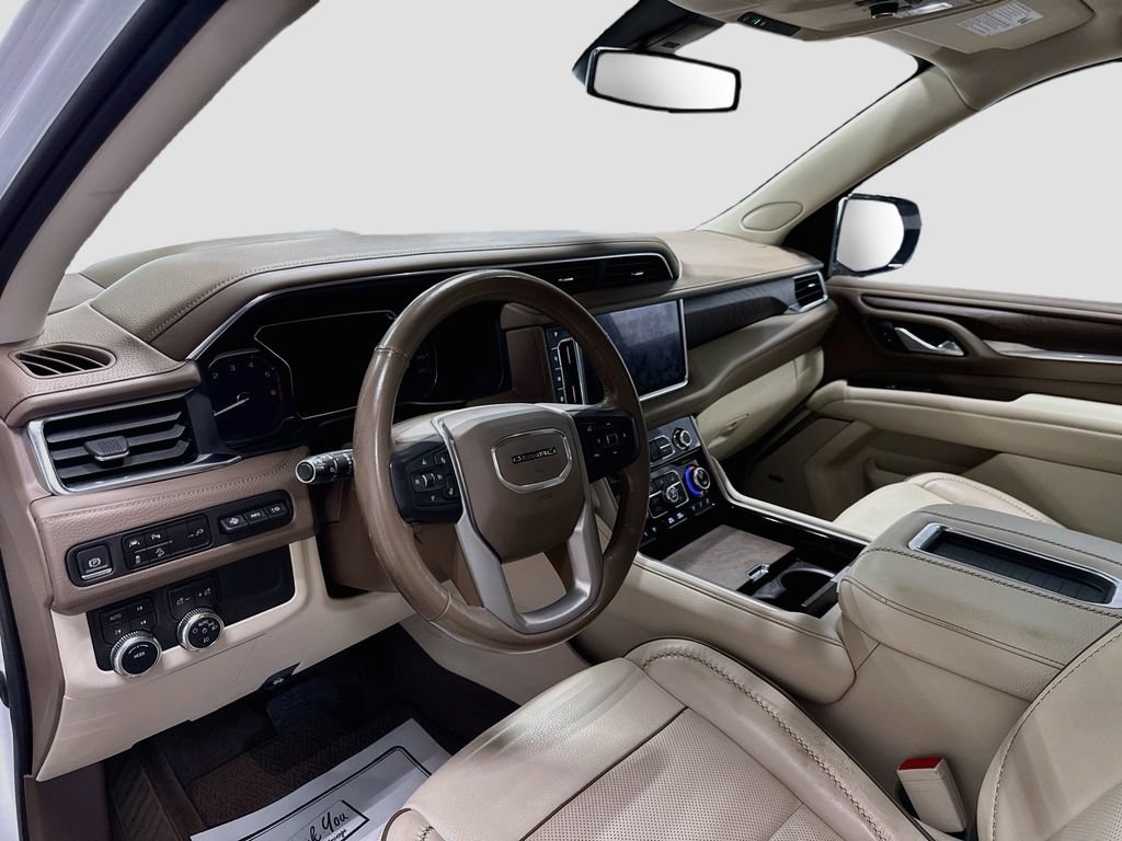 Used 2021 GMC Yukon XL Denali AWD/4WD image 9