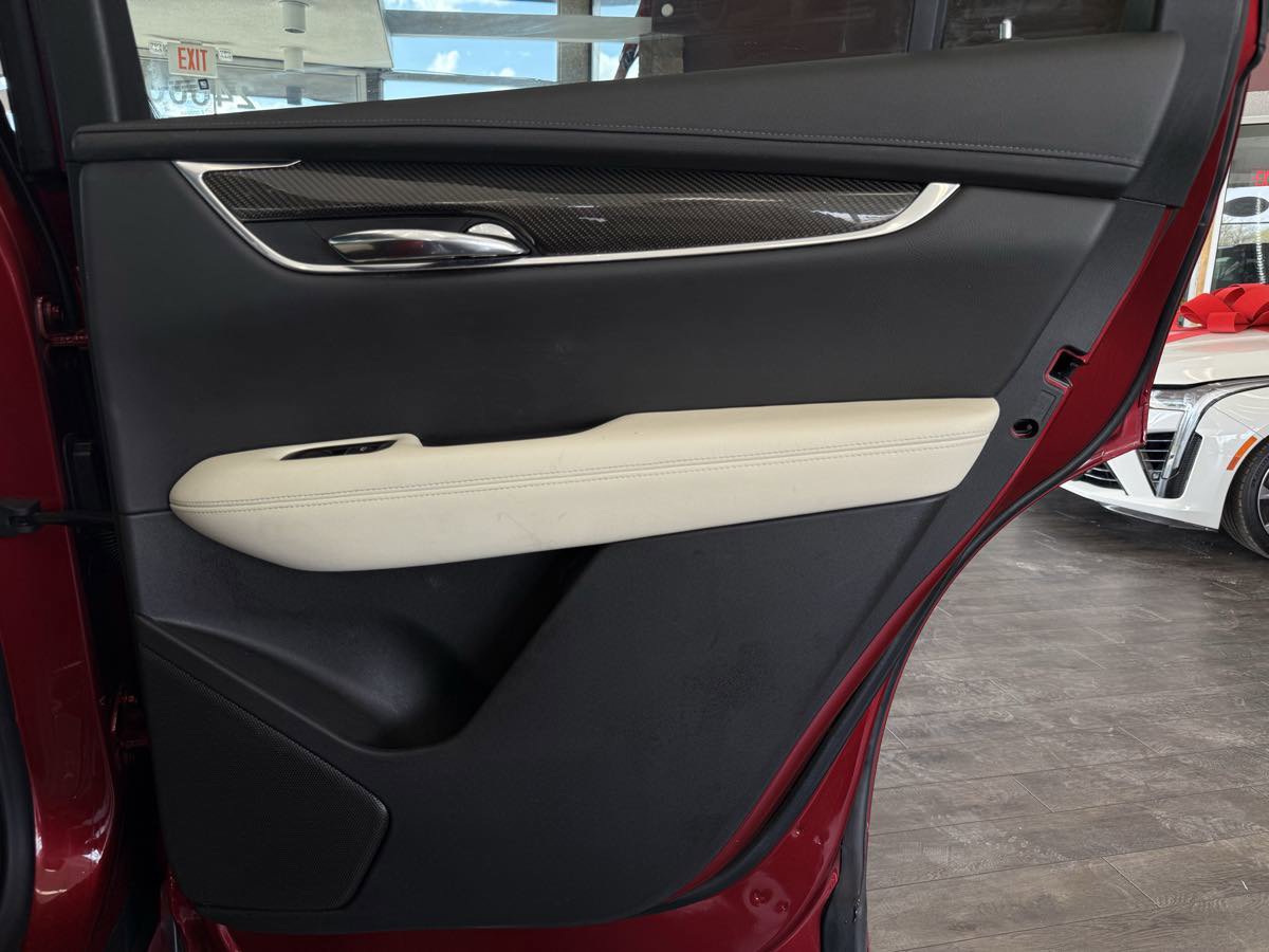 Used 2020 Cadillac XT6 Sport AWD/4WD image 27