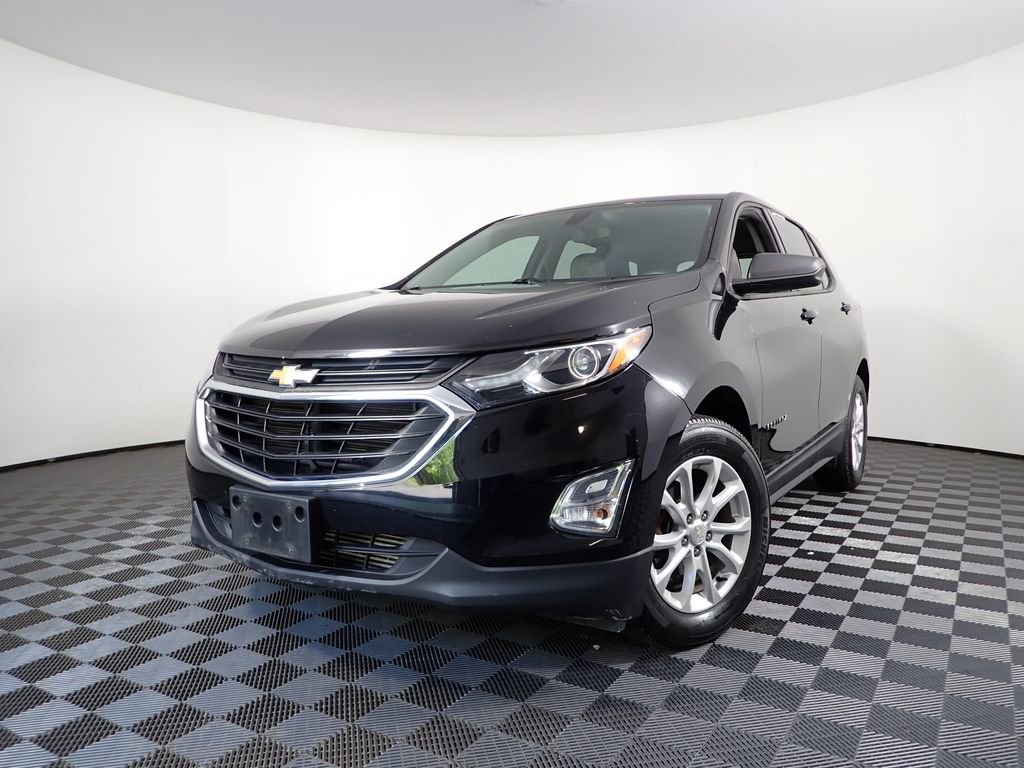 Used 2018 Chevrolet Equinox LS FWD image 2
