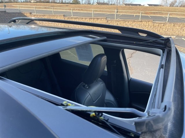 Used 2022 Jeep Cherokee Limited image 53