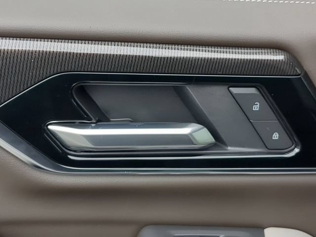 New 2026 GMC Yukon XL Elevation AWD/4WD image 31
