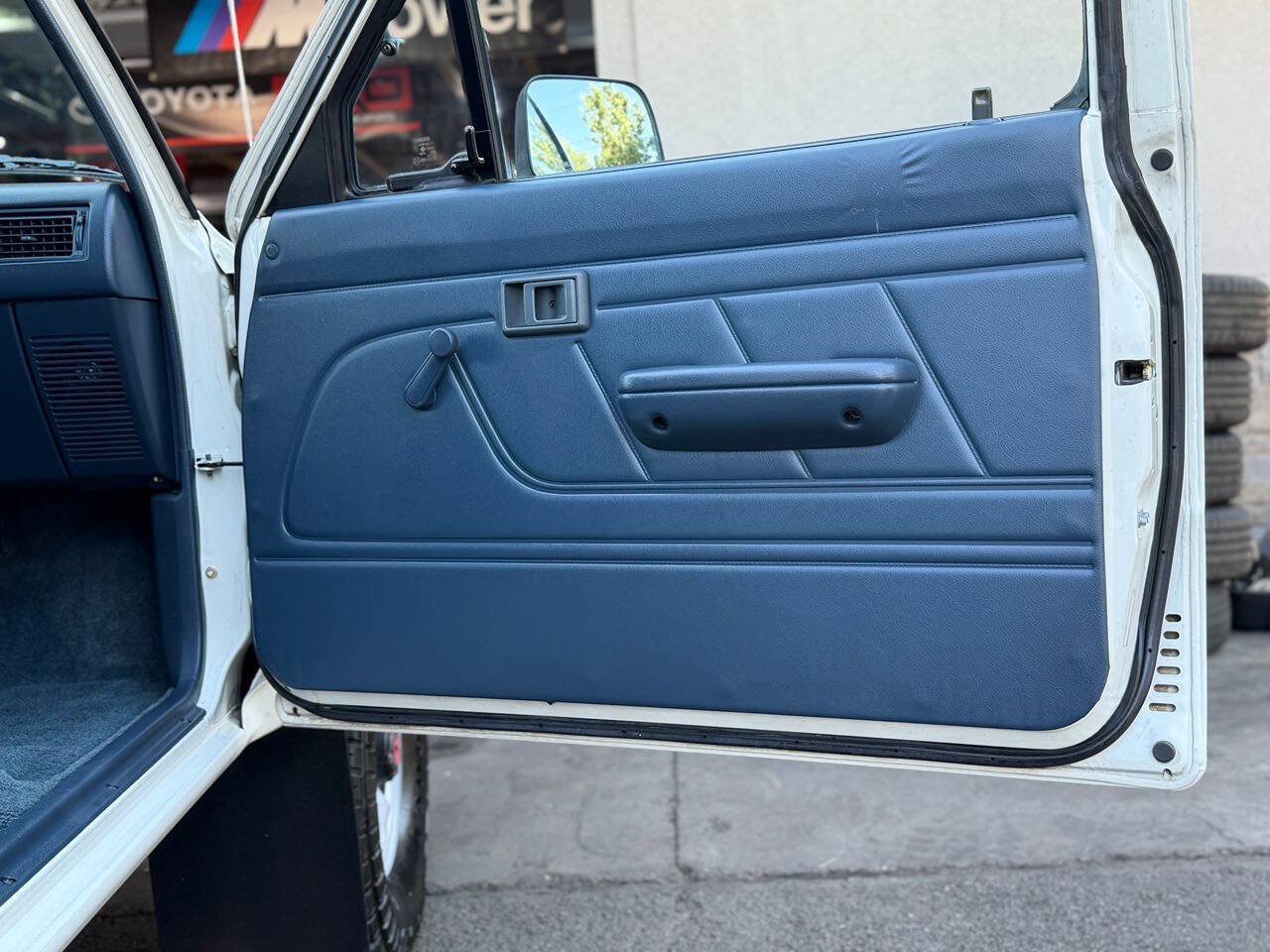 Used 1992 Toyota Pickup Deluxe AWD/4WD image 44