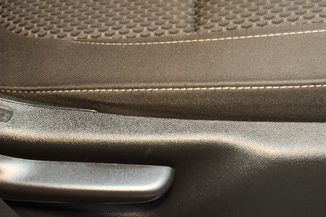 Used 2020 GMC Acadia SLE image 12