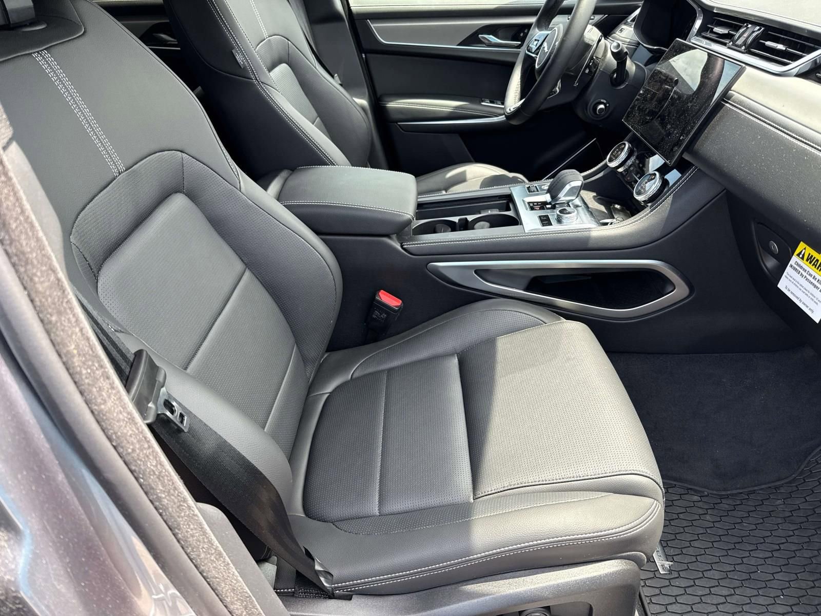 Used 2025 Jaguar F-PACE R-Dynamic S image 10